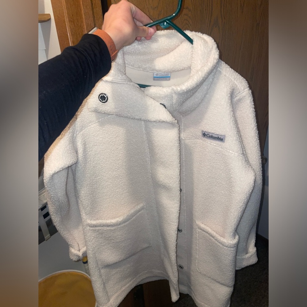 White Sherpa Columbia Jacket